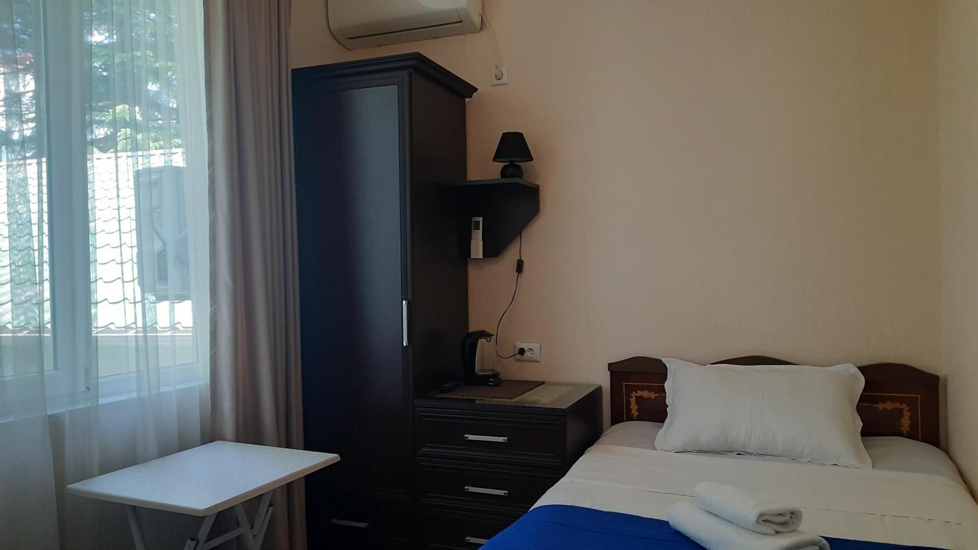 Guesthouse Next To Beach Batoumi Extérieur photo